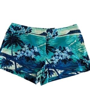 Express shorts beautiful blue design beachy sz 3/4 tropical vacation new cond.
